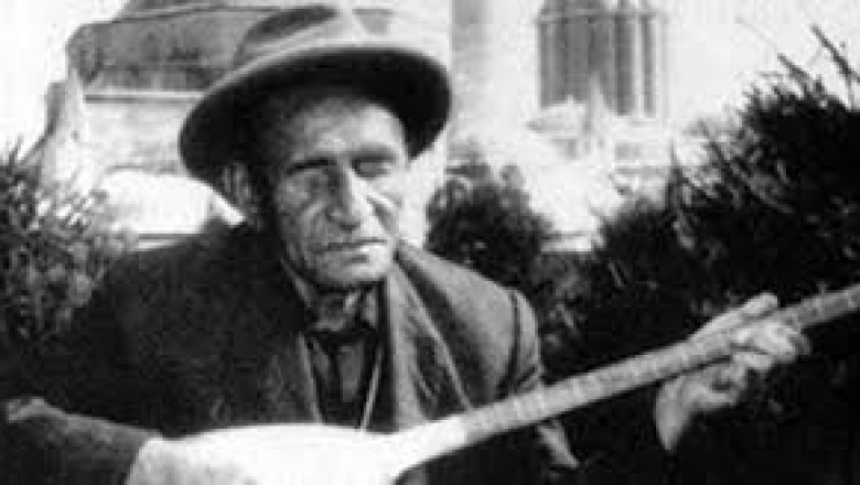 VATAN SEVGİSİNİ İÇTEN DUYANLAR - AŞIK VEYSEL