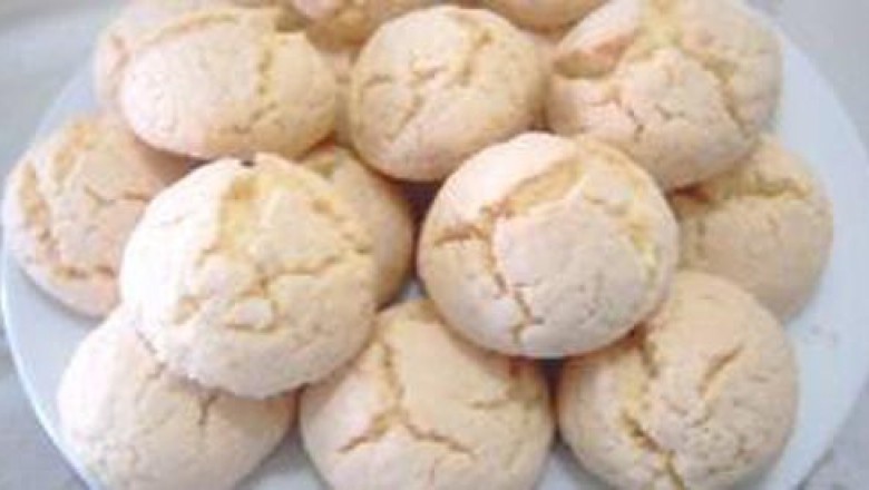 Kıyır Kıyır: Üç Malzemeli Un Kurabiyesi Tarifi