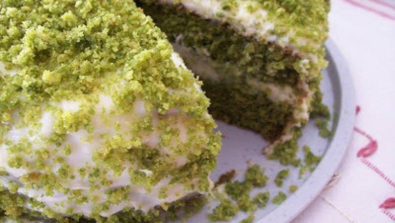Yeşilin En Tatlı Hali: Ispanaklı Kek Tarifi
