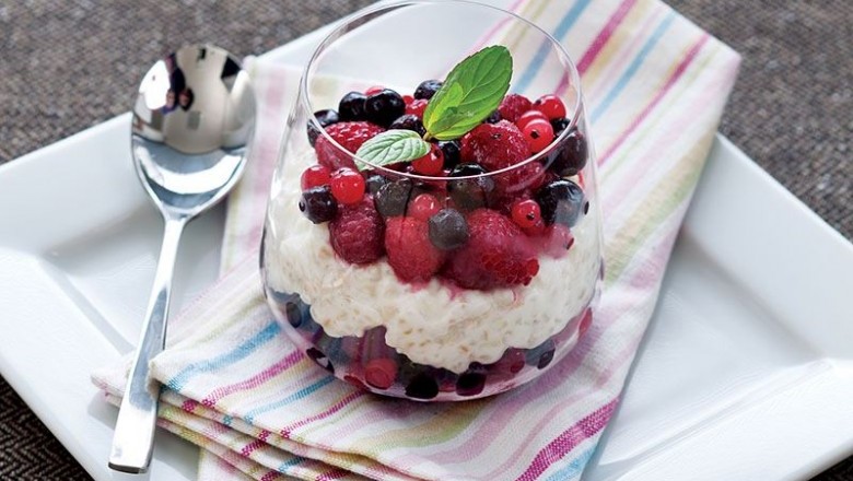 BULGURLU VE MEYVELİ TATLI